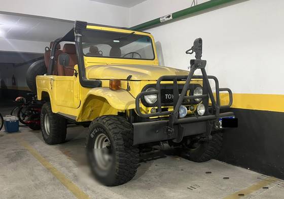 TOYOTA BANDEIRANTE 4.0 OJ50L 4X4 TETO LONA DIESEL 2P MANUAL